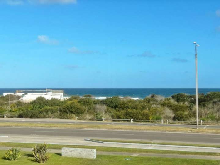 Apartamento en venta en Rambla Lorenzo Batlle Pacheco, Maldonado