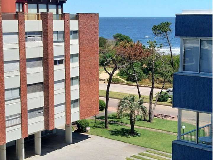 Apartamento en alquiler en Punta Del Este