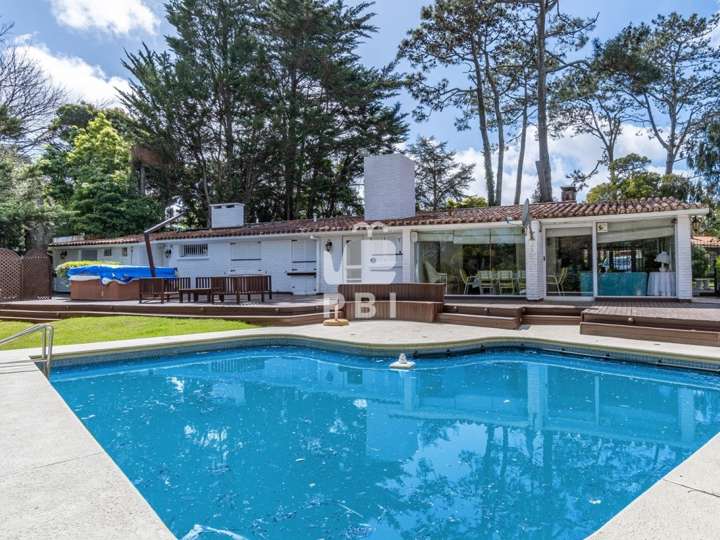 Casa en venta en Thomas Alva Edison, Punta Del Este