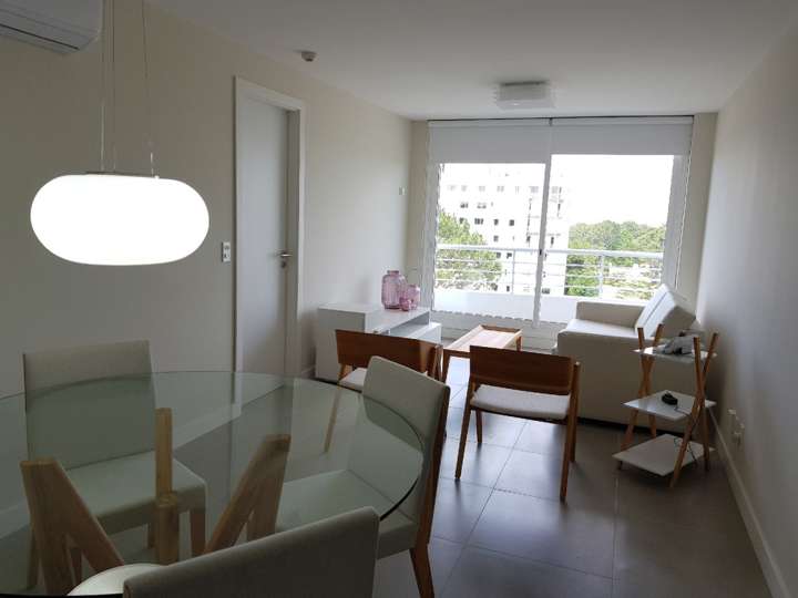 Apartamento en alquiler en Conrado Rontgen, Punta Del Este