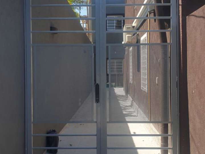 Departamento en alquiler en General Luzuriaga, Hurlingham