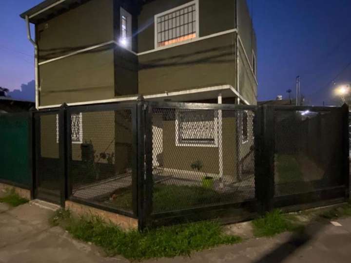 Departamento en venta en Carhué, Villa Tesei