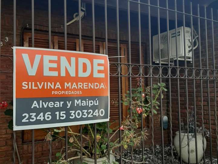 Casa en venta en Avenida Echeverría, Chivilcoy
