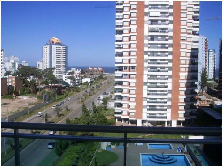 Apartamento en venta en Punta Del Este