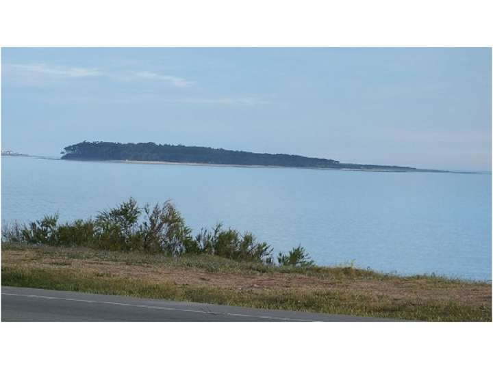 Terreno en venta en Pinares, Maldonado