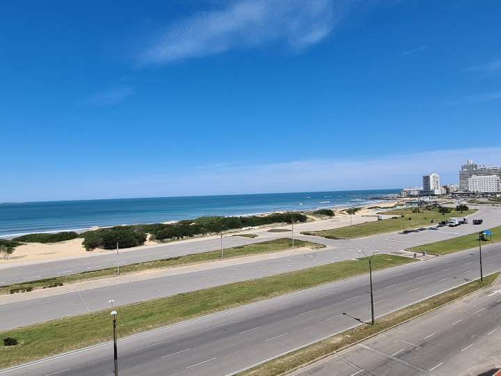 Apartamento en venta en El Mesana, Punta Del Este