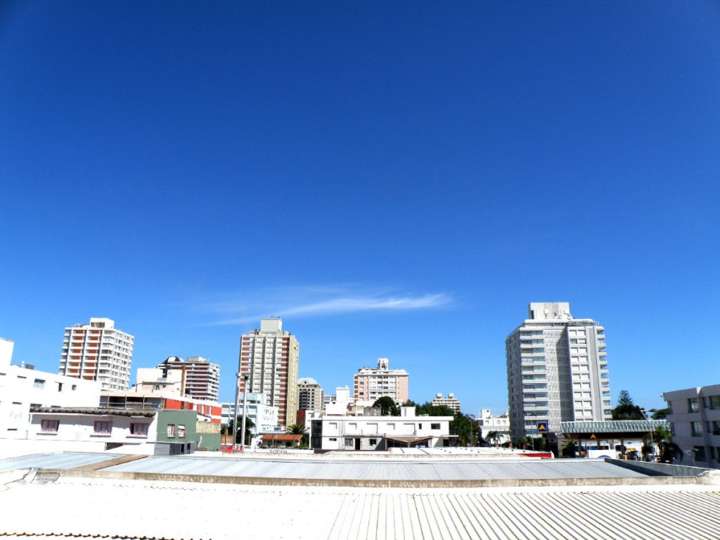 Apartamento en venta en Emilio Inzaurraga (Calle 31), Punta Del Este