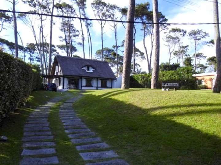 Casa en venta en Pinares, Maldonado