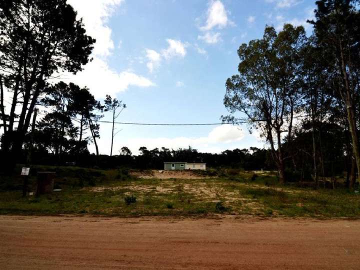 Terreno en venta en Pinares, Maldonado
