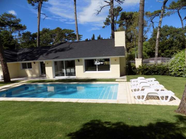 Casa en venta en Melo, Punta Del Este