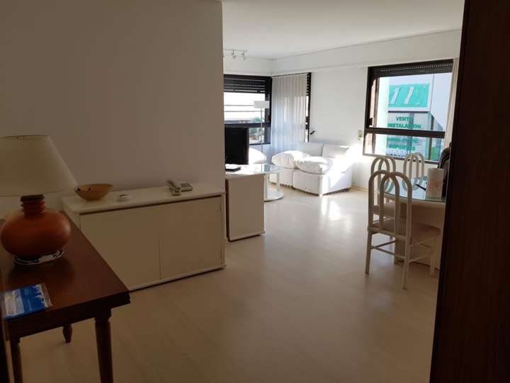 Apartamento en venta en El Mesana (Calle 24), Punta Del Este