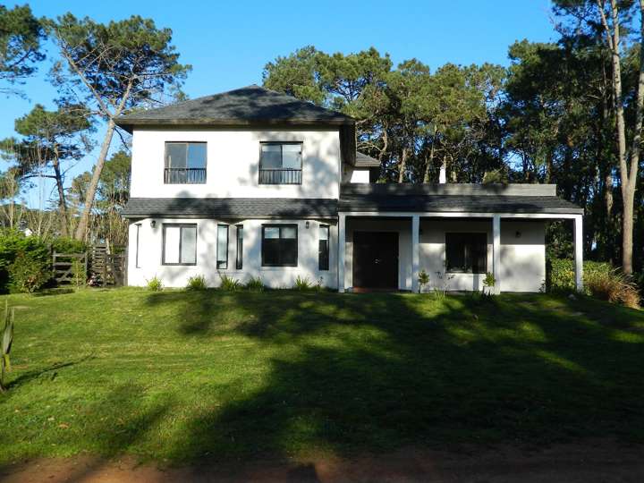 Casa en venta en Félix Lope de Vega, Punta Del Este