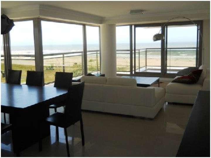 Apartamento en venta en Punta Del Este
