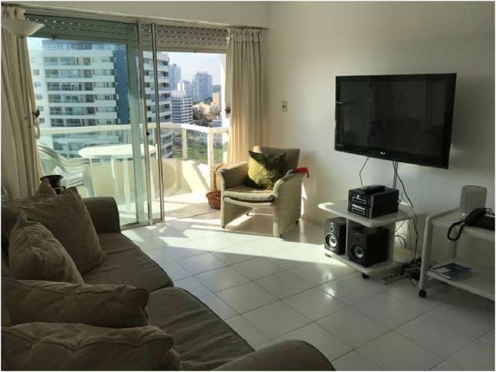 Apartamento en venta en Avenida Chiverta, Punta Del Este