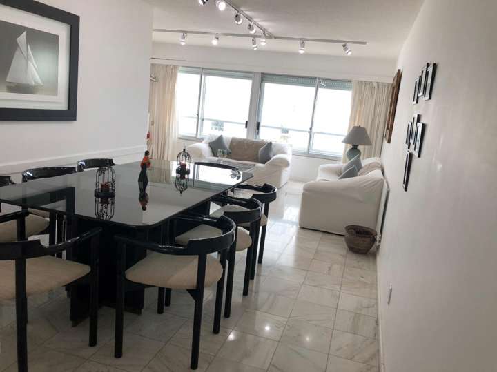 Apartamento en venta en Punta Del Este