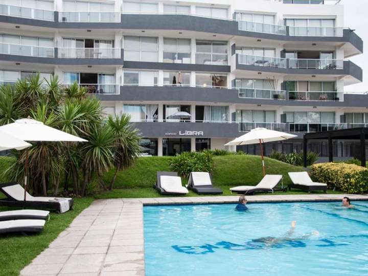 Apartamento en venta en Pinares, Maldonado