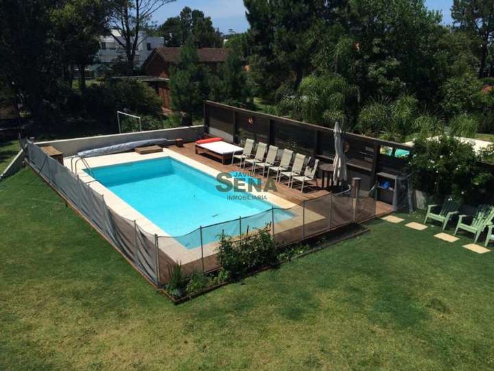 Casa en venta en Pinares, Maldonado