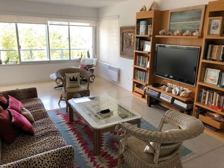 Apartamento en venta en Punta Del Este