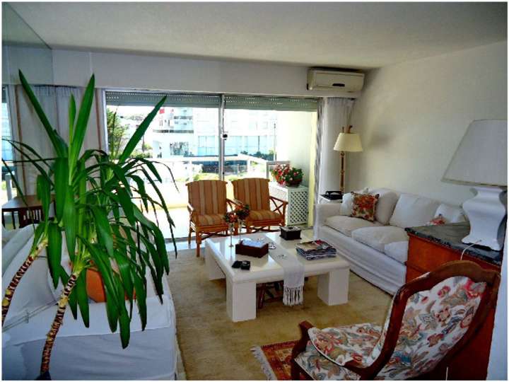 Apartamento en venta en Punta Del Este