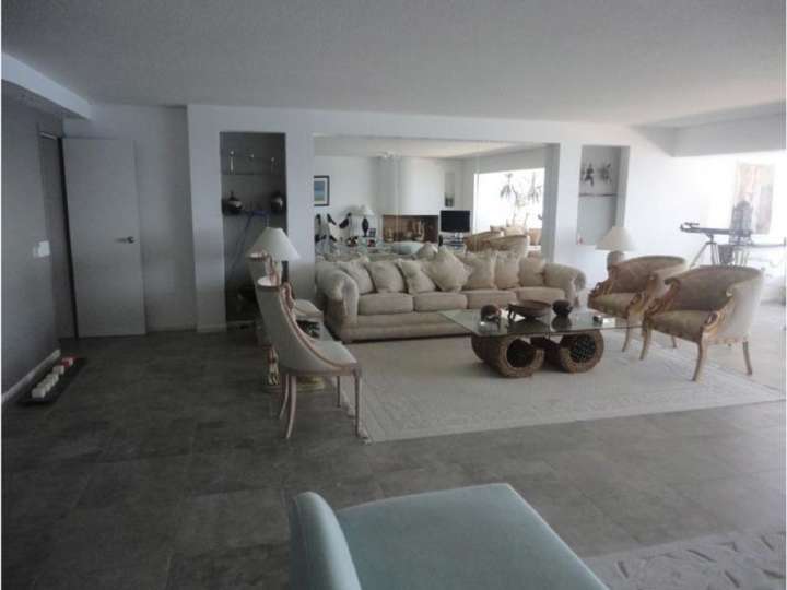 Apartamento en venta en Punta Del Este
