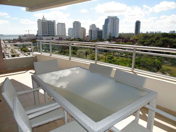 Apartamento en venta en Punta Del Este