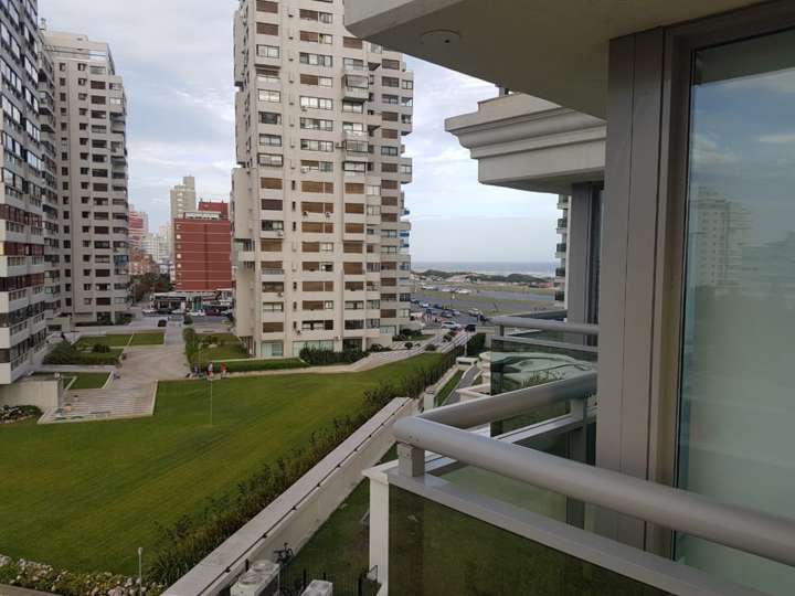 Apartamento en venta en Punta Del Este