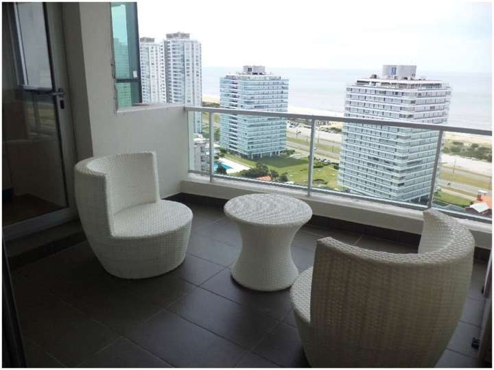 Apartamento en venta en Punta Del Este