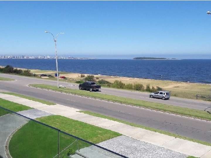 Apartamento en venta en Pinares, Maldonado