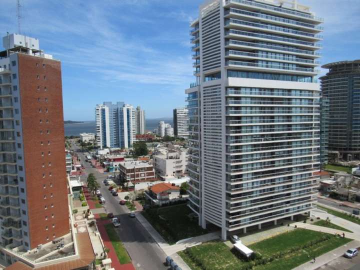 Apartamento en venta en Punta Del Este