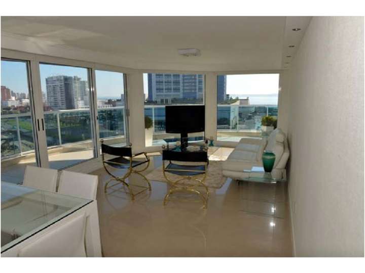 Apartamento en venta en Punta Del Este