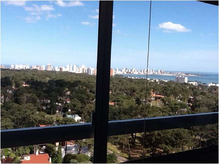 Apartamento en venta en Punta Del Este