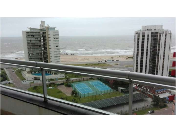 Apartamento en venta en Punta Del Este