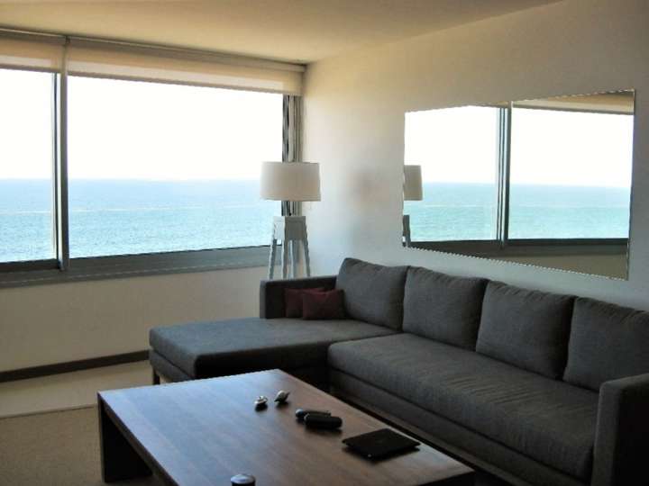 Apartamento en venta en Rambla Lorenzo Batlle Pacheco, Punta Del Este