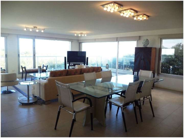 Apartamento en venta en Punta Del Este