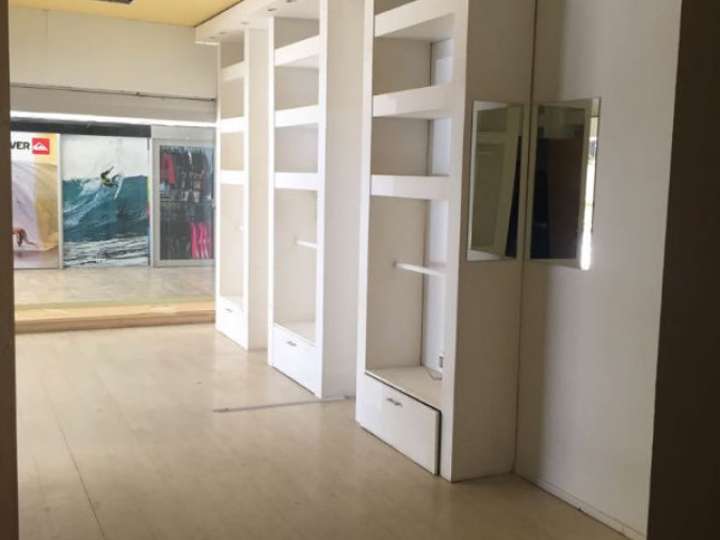 Comercial / Tienda en venta en Gorlero, Punta Del Este