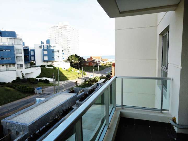 Apartamento en venta en Biarritz, Punta Del Este