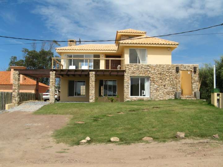 Casa en venta en Calle 3 - El Aguatero, Buenos Aires