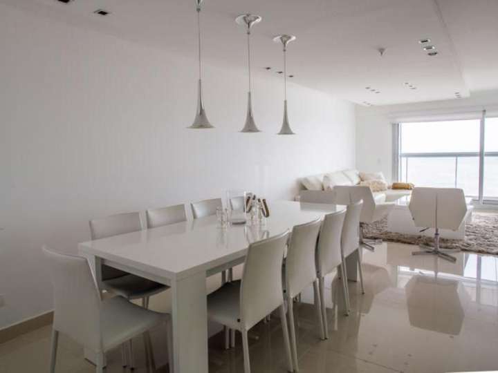 Apartamento en venta en Punta Del Este