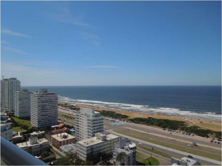Apartamento en venta en Rosa de los Vientos, Punta Del Este