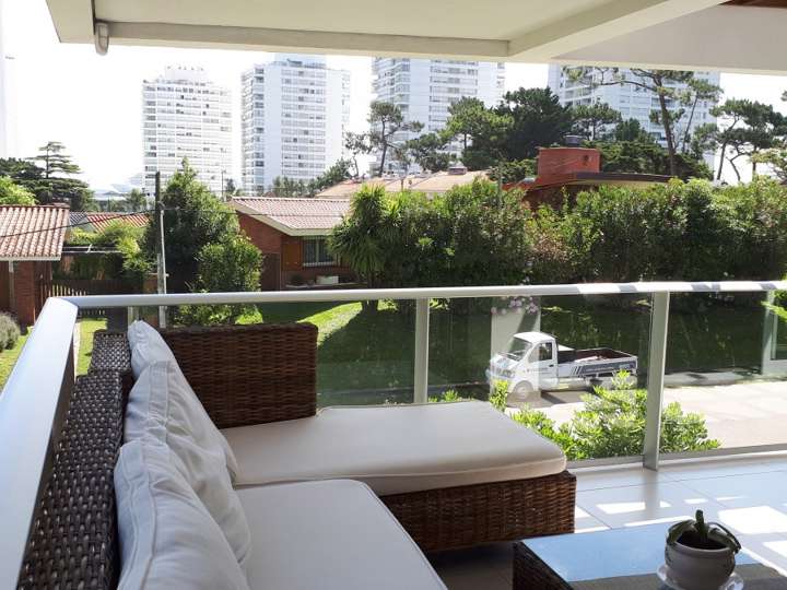 Apartamento en venta en Avenida José Terradel, Maldonado