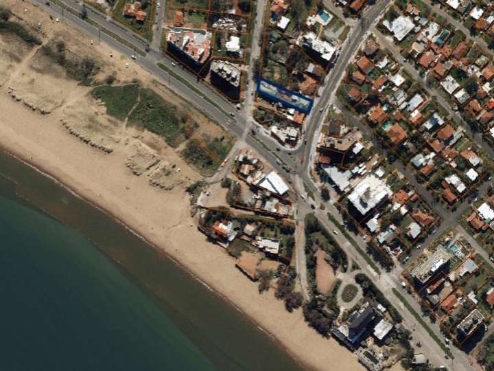 Terreno en venta en Punta Del Este