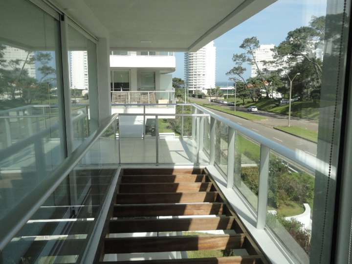 Apartamento en venta en Avenida José Terradel, Maldonado
