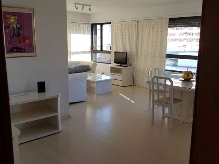 Apartamento en venta en El Mesana (Calle 24), Punta Del Este