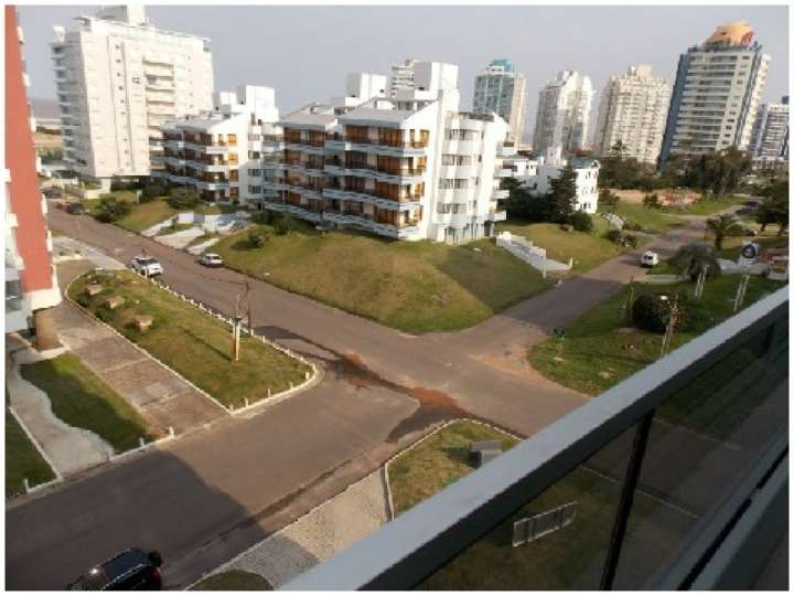 Apartamento en venta en Juana de América, Punta Del Este