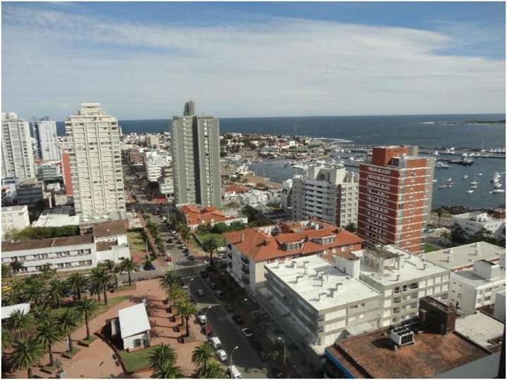 Apartamento en venta en Los Arrecifes (Calle 25), Punta Del Este