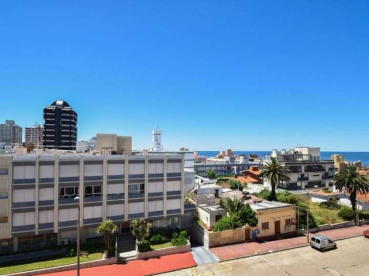 Apartamento en venta en El Coral (Calle 23), Punta Del Este