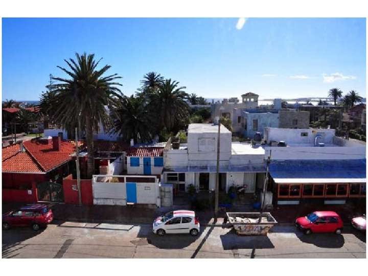 Apartamento en venta en 2 de Febrero (Calle 10), Punta Del Este