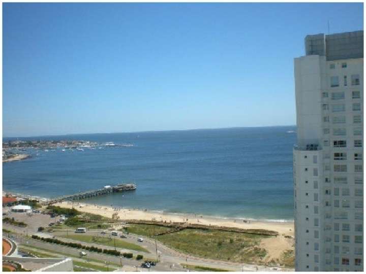 Apartamento en venta en Biarritz, Punta Del Este