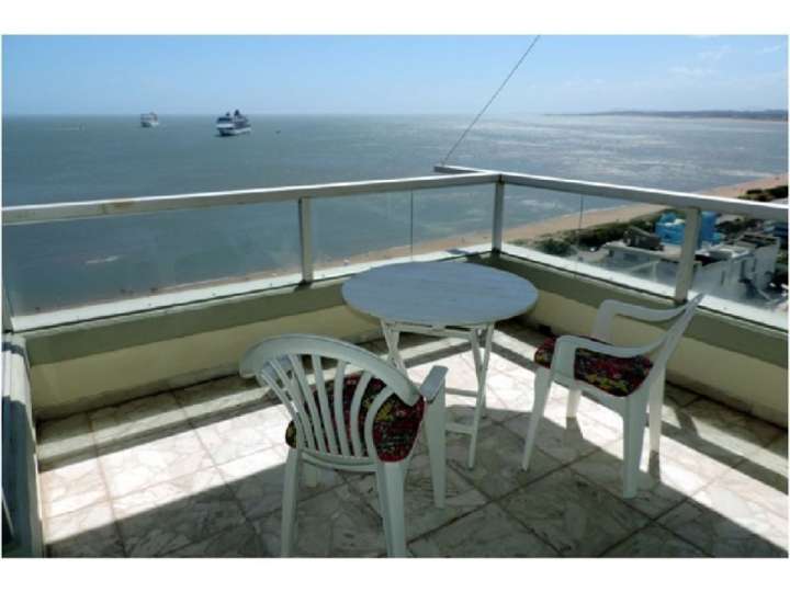 Apartamento en venta en Rambla Doctor Claudio Williman, Maldonado