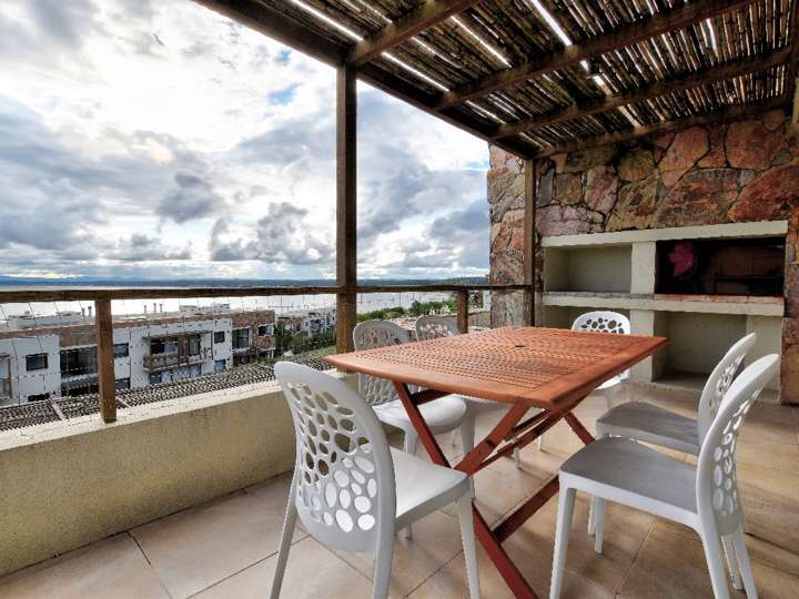Apartamento en venta en Carlos Páez Vilaró, Maldonado
